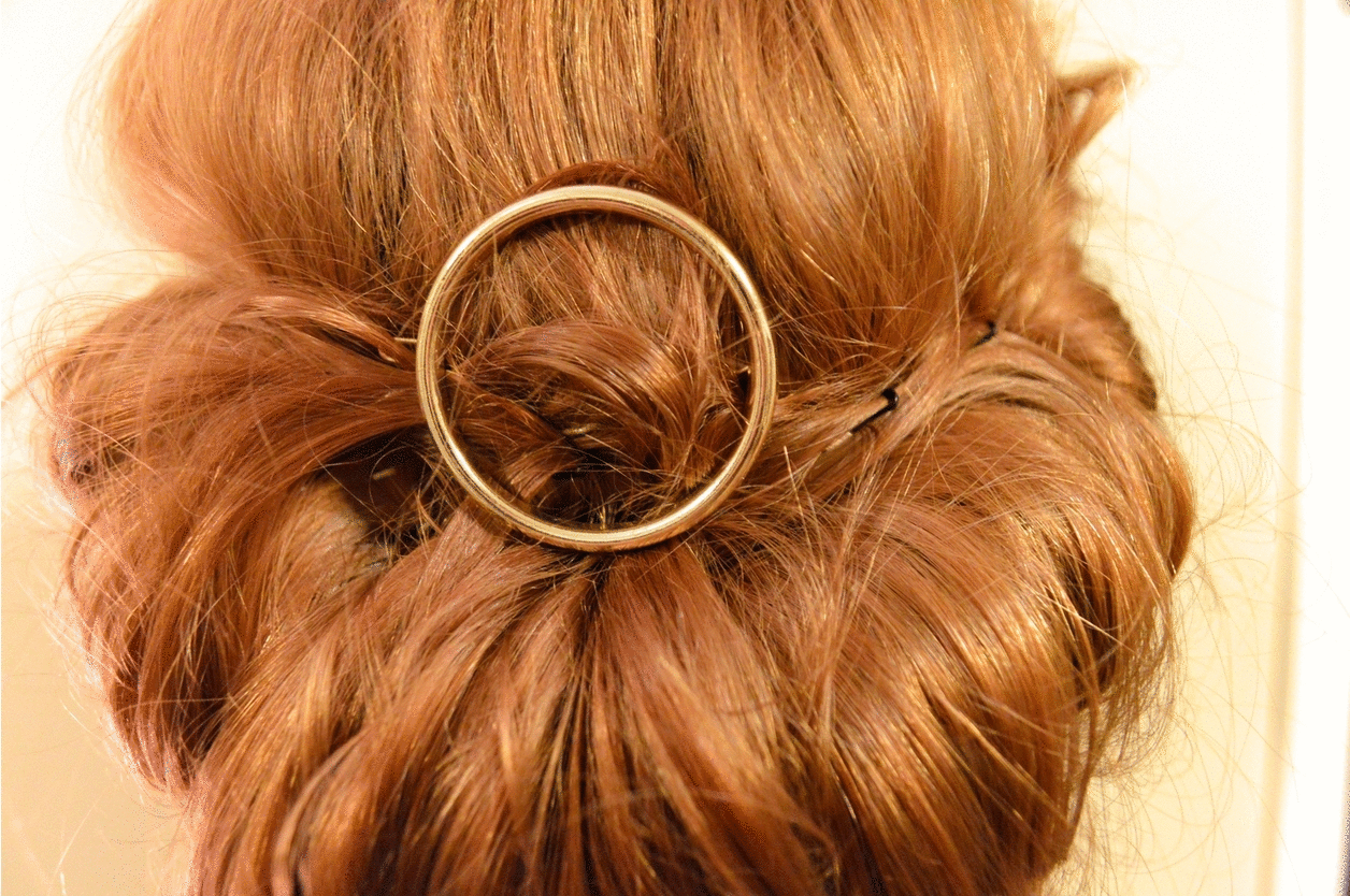 ohjuliaann beauty hair tutorial - easy conair vintage roll gif