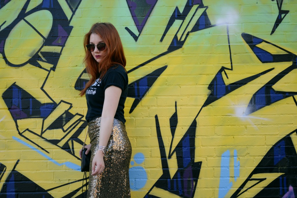 Oh Julia Ann - Outfit - Gold Sequin Maxi Skirt with Graphic Band Tee and Booties summer look casual dressed down formal (2)