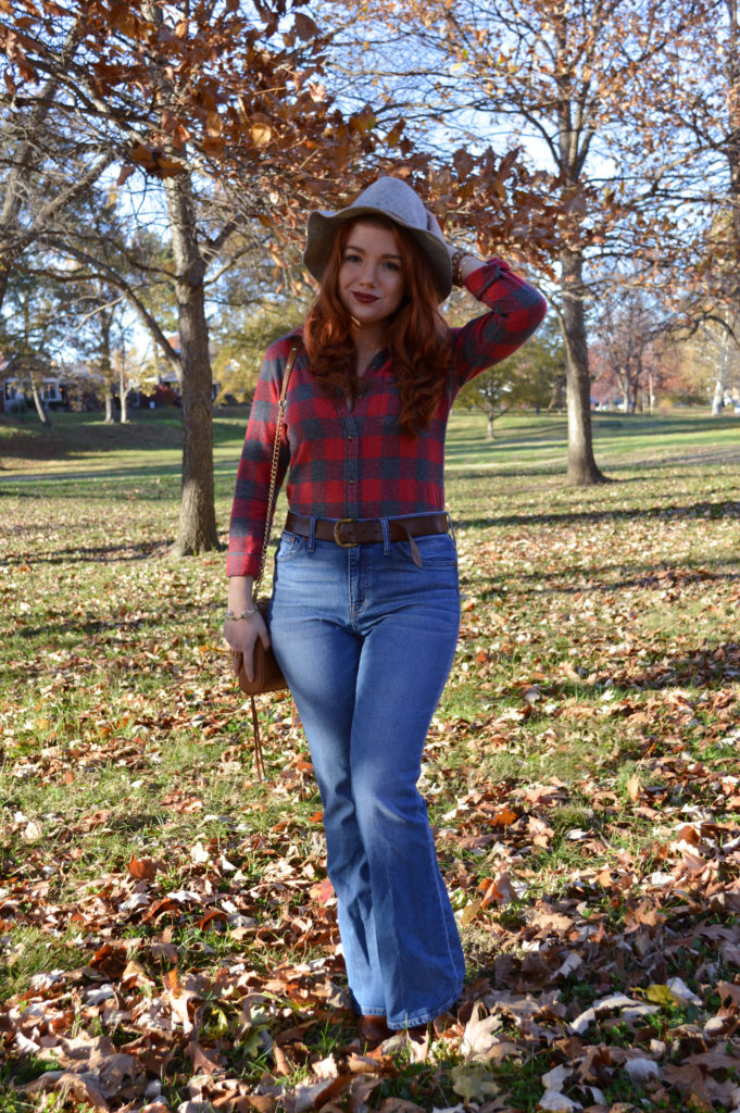 fall-outfit-idea-buffalo-plaid-button-up-shirt-from-aeo-with-madewell-flea-market-flares